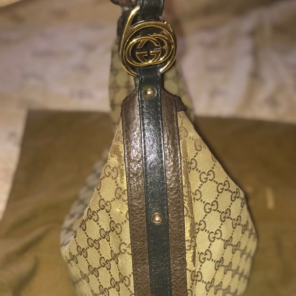 Gucci Hobo Handbag. Make me an offer! - Picture 8 of 8